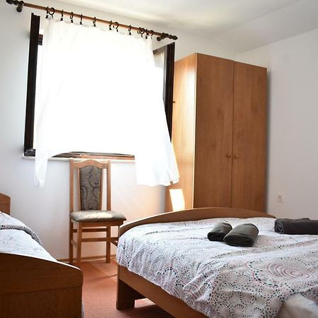 Apartman Nin-Dodo Exteriör bild