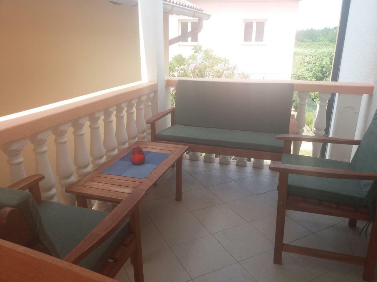 Apartman Nin-Dodo Exteriör bild