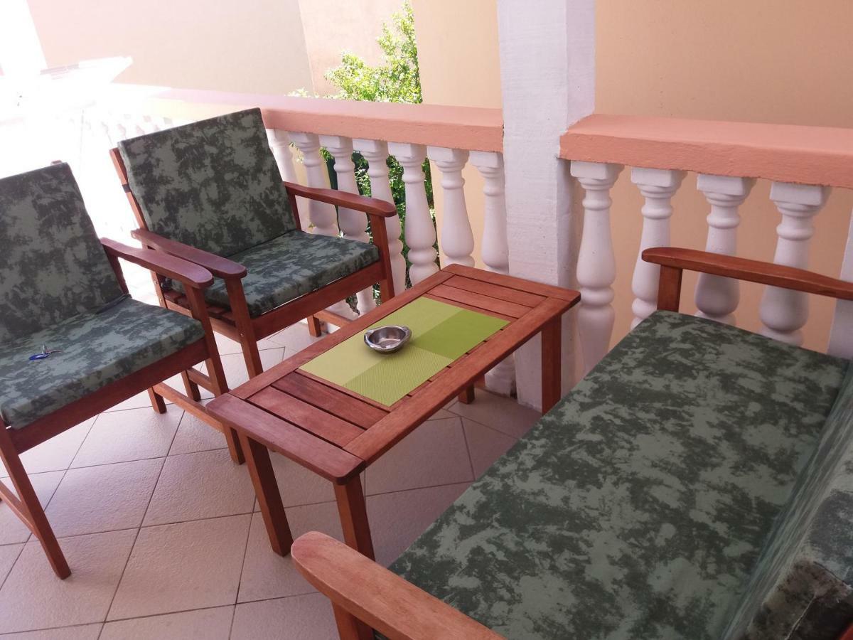 Apartman Nin-Dodo Exteriör bild