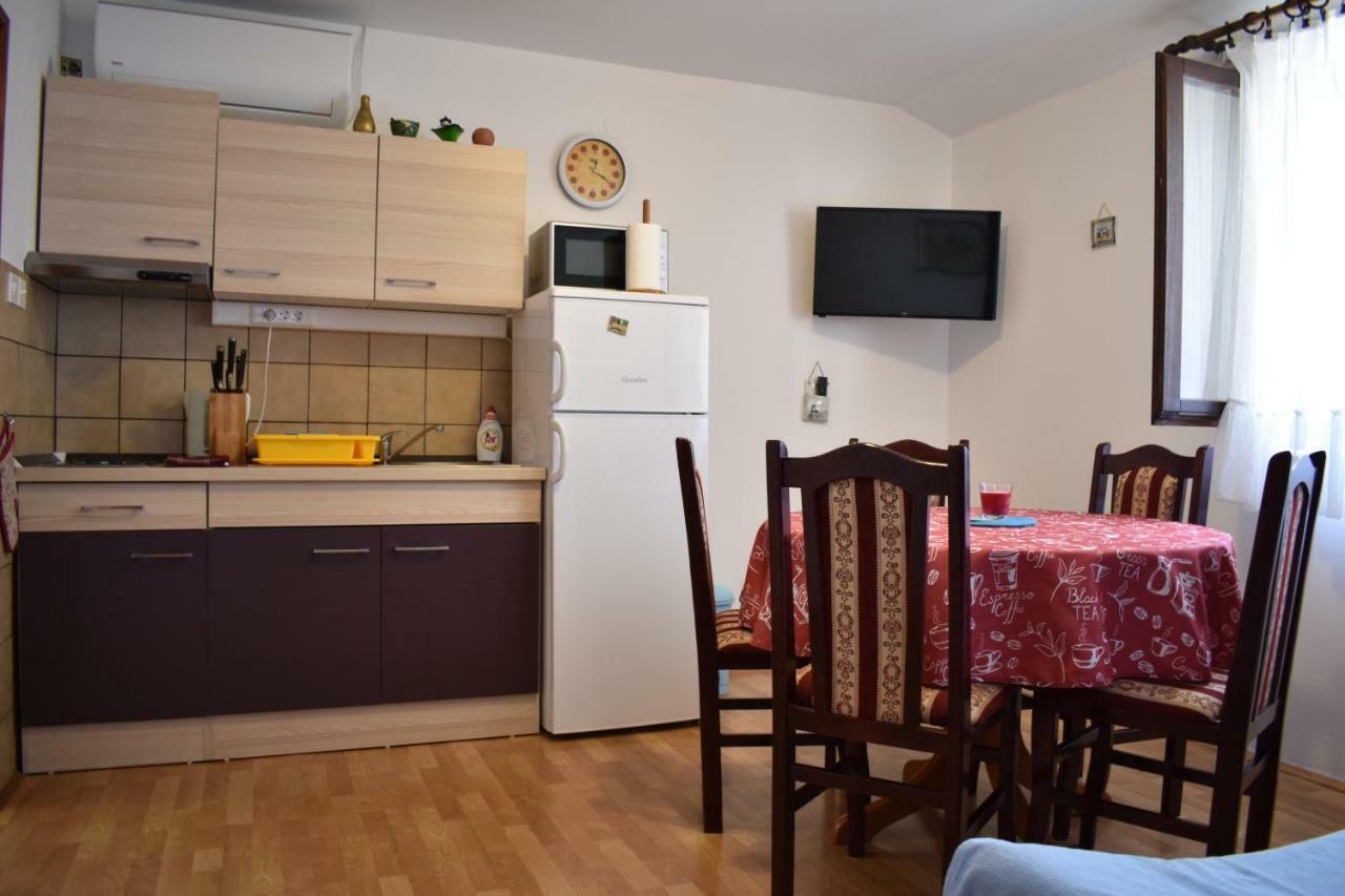 Apartman Nin-Dodo Exteriör bild