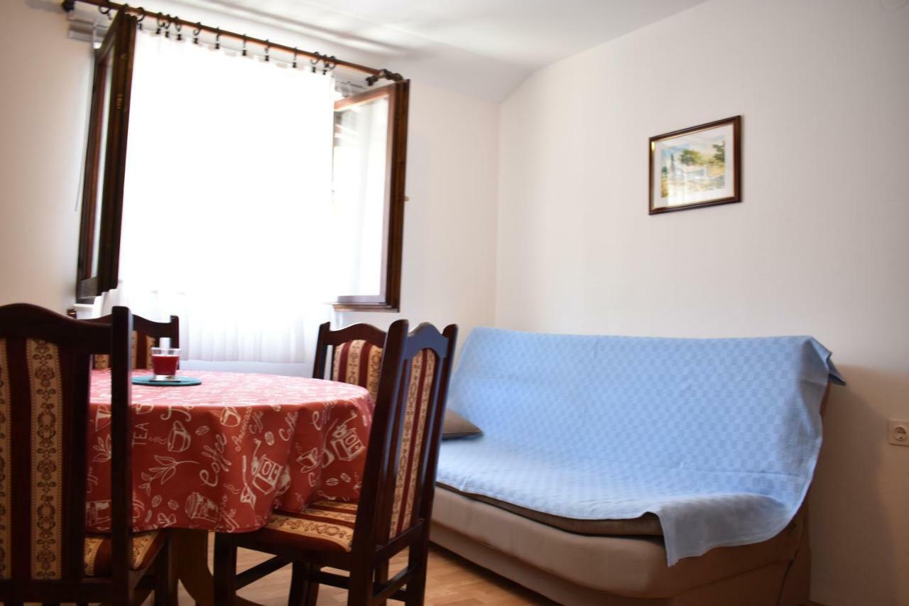 Apartman Nin-Dodo Exteriör bild