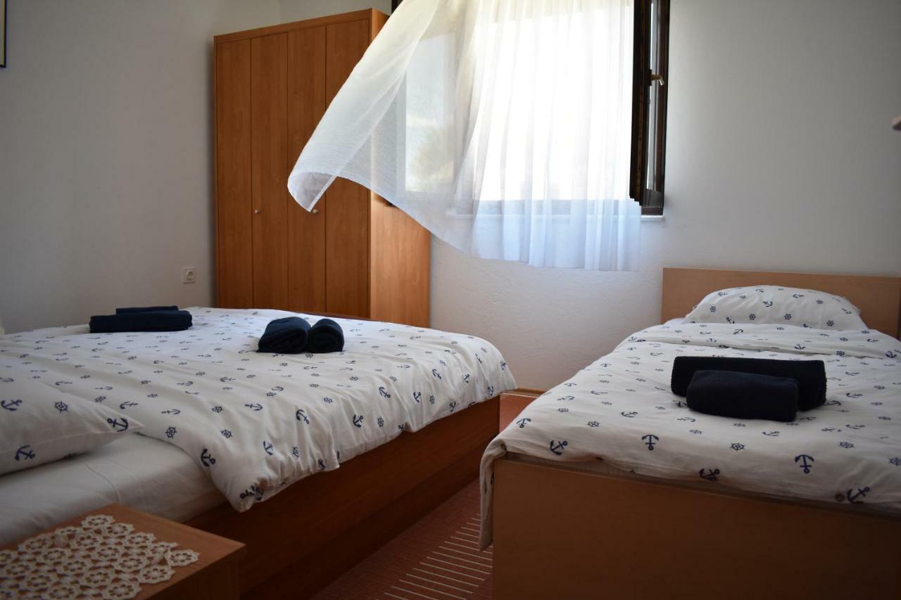Apartman Nin-Dodo Exteriör bild