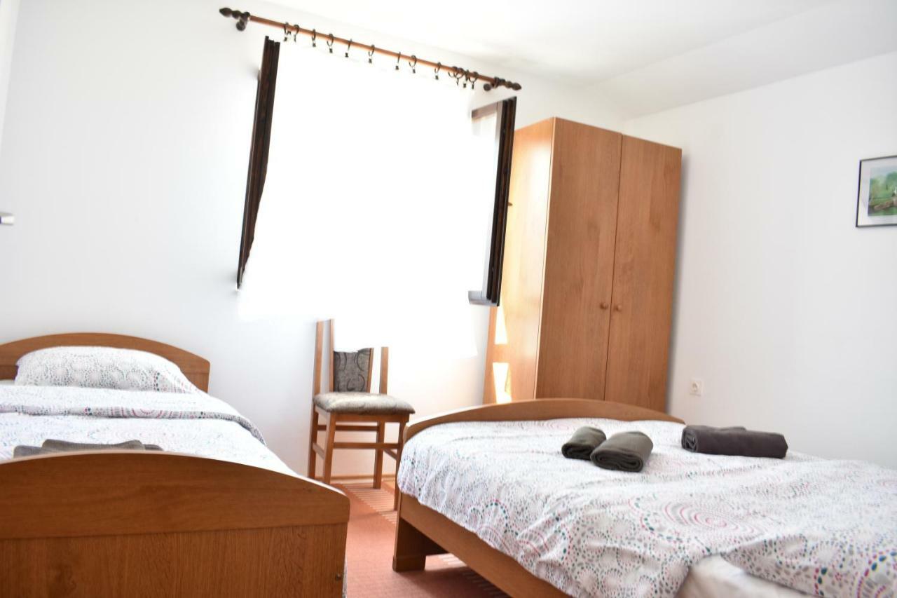 Apartman Nin-Dodo Exteriör bild
